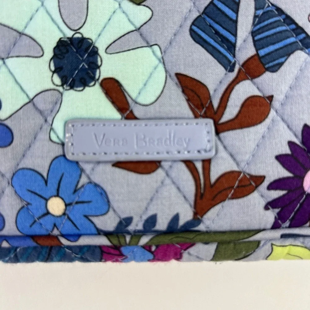 Vera Bradley Bengal Lily Floral Padded Computer Bag‎ Gray Blue Purple 10 x 14